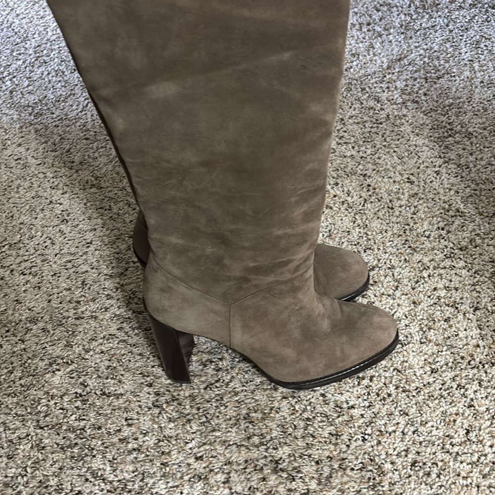 Stuart Weitzman Suede knee high boots size 8